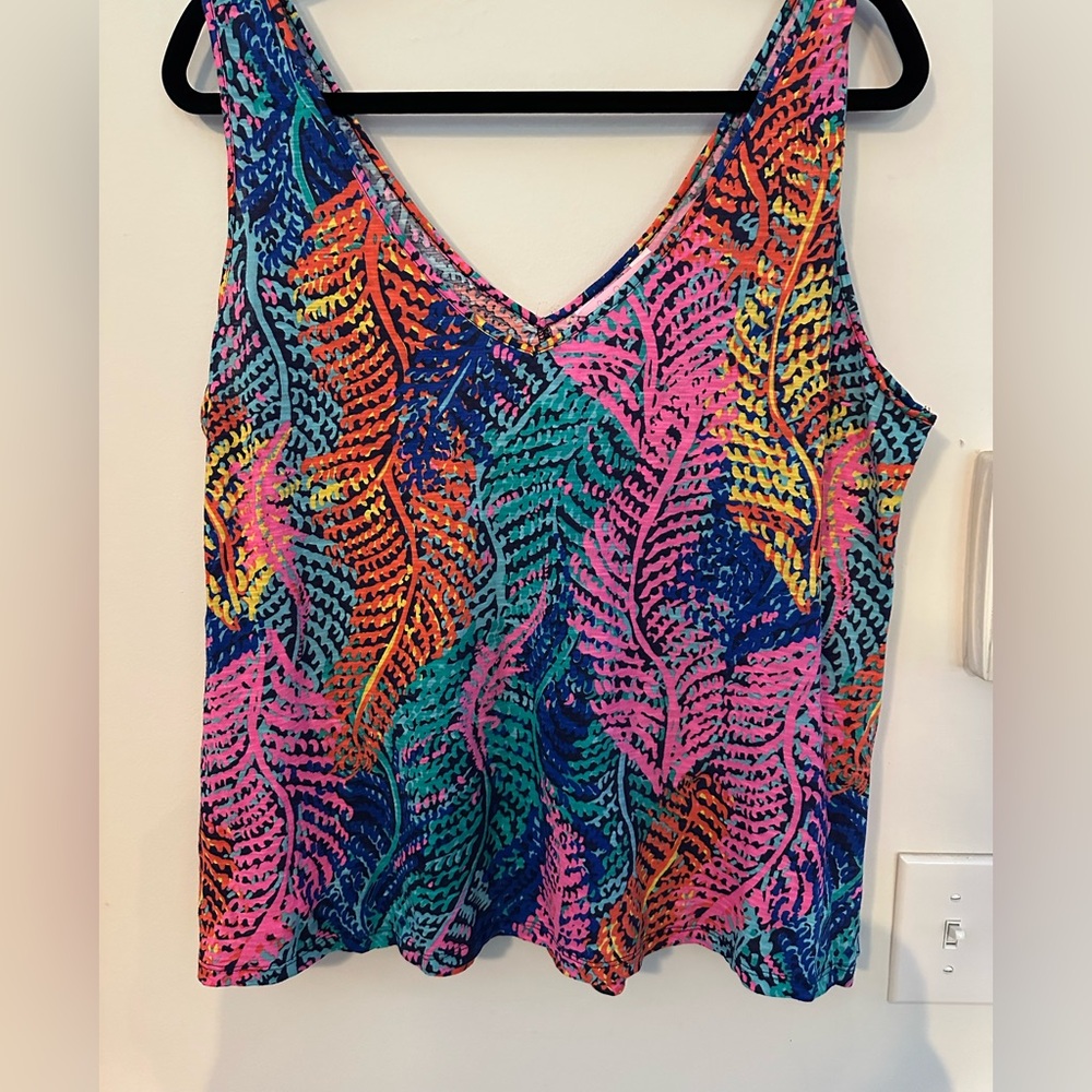 Lilly Pulitzer Feel Electric Gigi Tank Top Size XL
$34